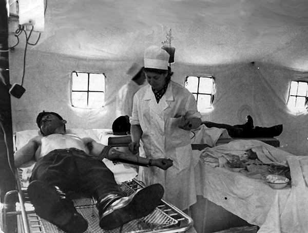 Выездная бригада по заготовке крови в г. Ленкорань, Азербайджан, 60-е годы.