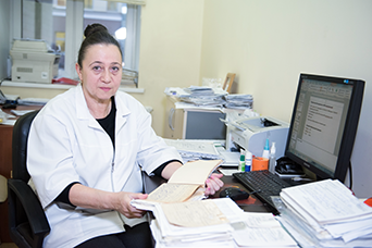 Лихачева Елена Аркадьевна — врач-гематолог, кандидат медицинских наук.