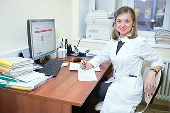 Яковлева Елена Владимировна — врач-гематолог, кандидат медицинских наук.