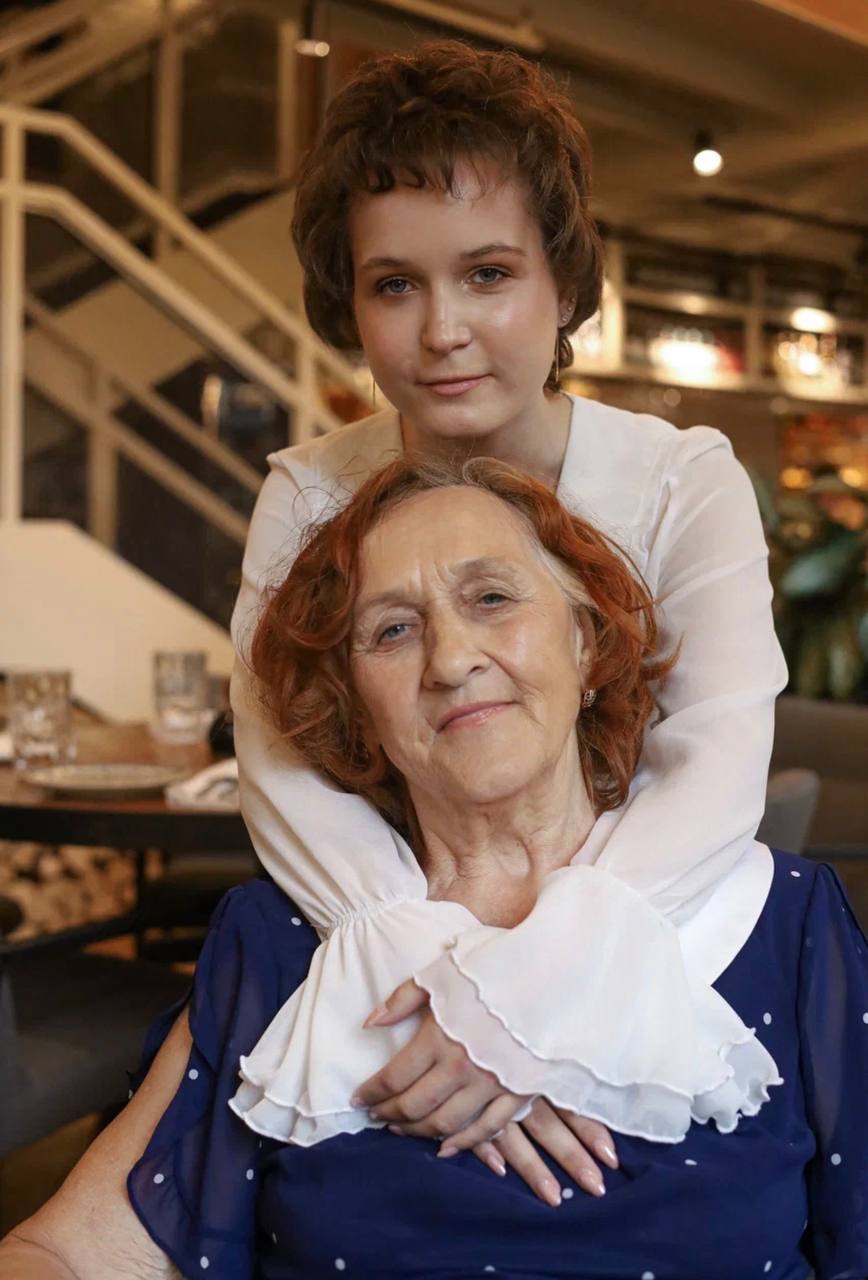 Аня и ее бабушка photo_2025-09-18_16-07-02 (3).jpg